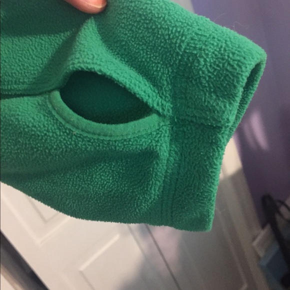 Green NIKE fleece with thumb holes - Picture 3 of 3